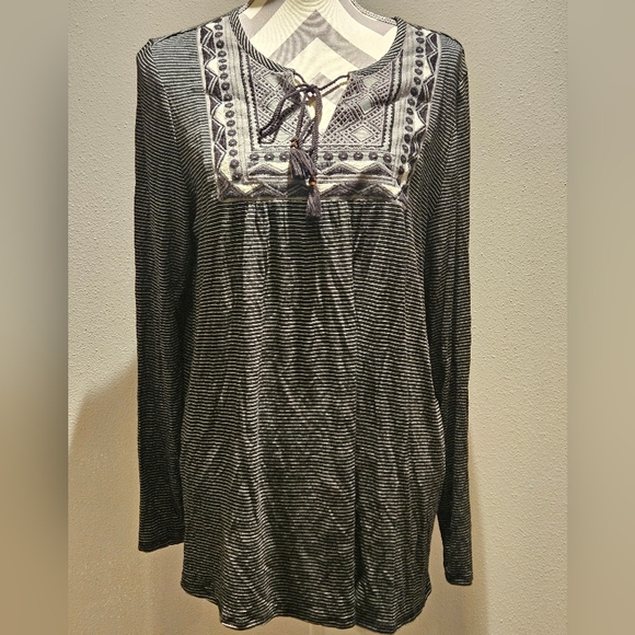 Knox Rose knit top - Picture 1 of 4